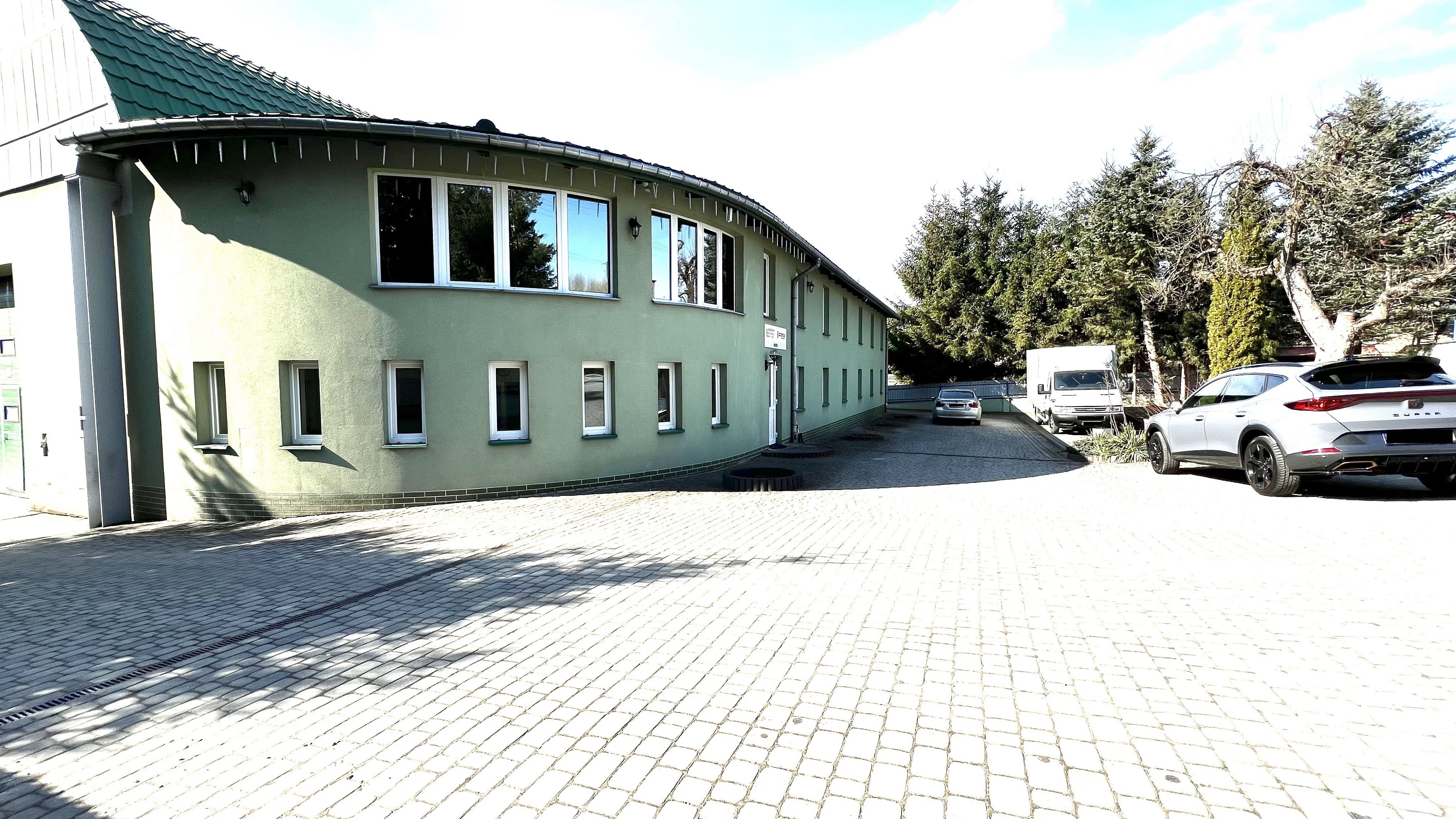 HALA-MAGAZYN na SPRZEDAŻ